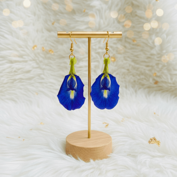 Aparajita Earrings - Nature's Beauty in Bloom