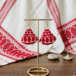 Red & White Gamusa Teardrop Danglers - Image 2