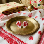 Red & White Gamusa Tear Drop Earrings - Image 3